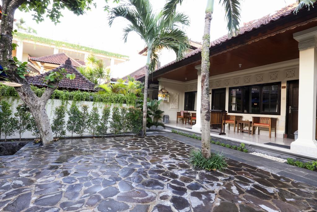 Sari Indah Cottages Kuta  Exterior photo